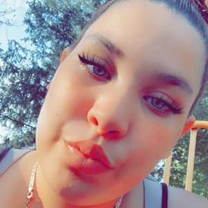 Meet your Posher, Denniska